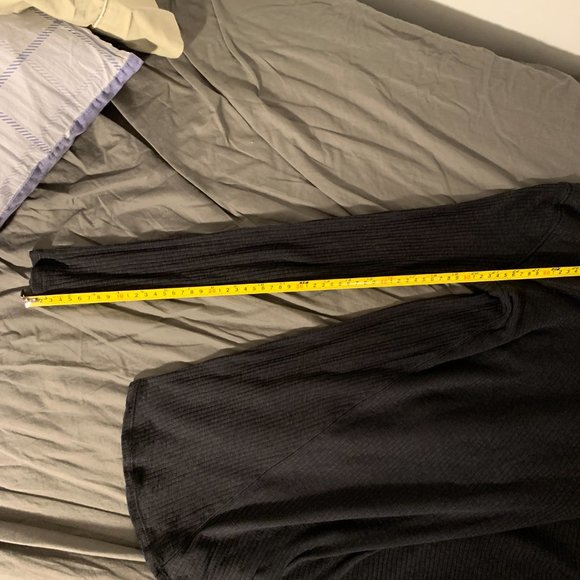 Lululemon Dare to Drape Long Sleeve Size XS - Picture 10 of 15